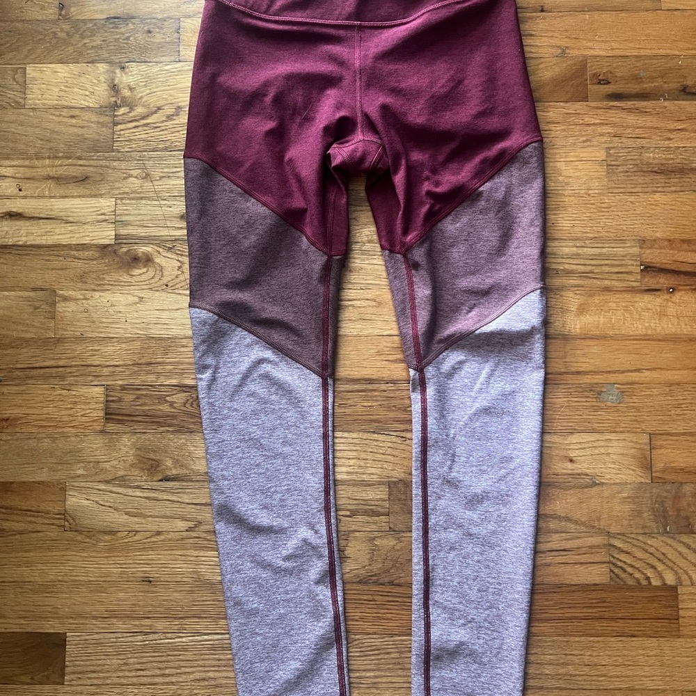 Outdoor Voices Maroon tri color Leggings Colorblock Design